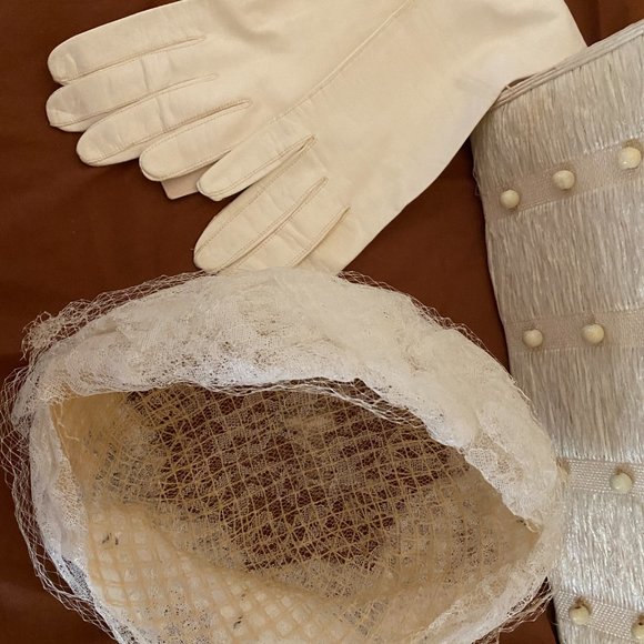 Vintage Straw purse with pill-box hat, 3/4 length leather gloves - 1960s or ? main image 4